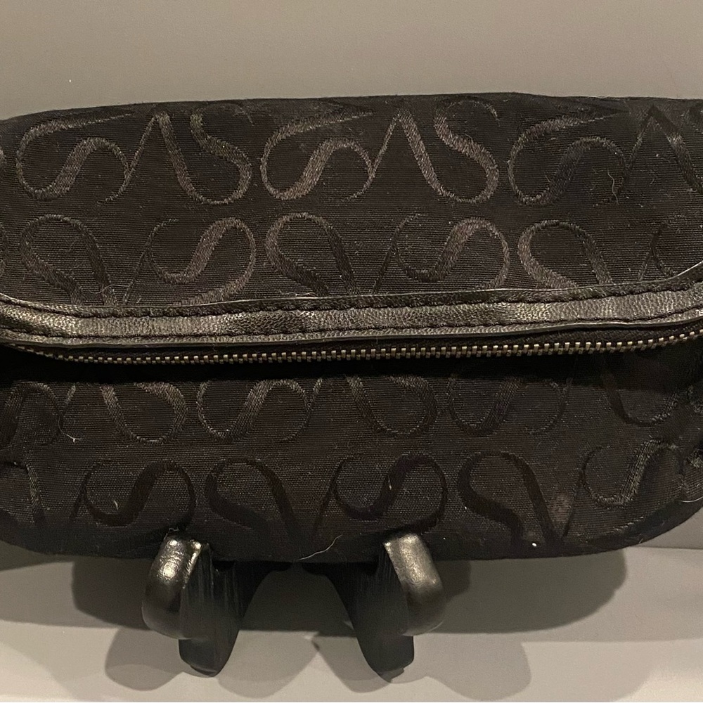 Vera Wang Black Wristlet